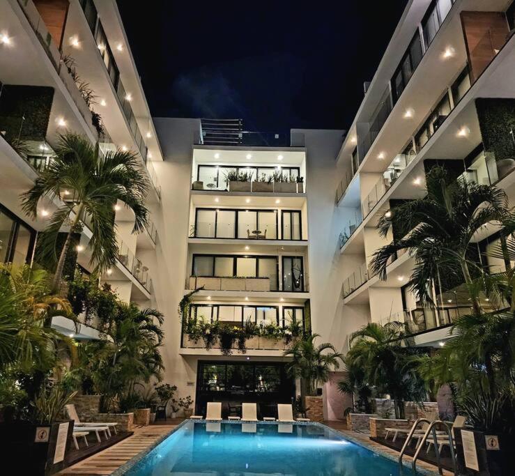 Stunning 1 Bdrm Condo Gym-Pool 10 Min To The Beach & Quinta Av Плая-дель-Кармен Экстерьер фото